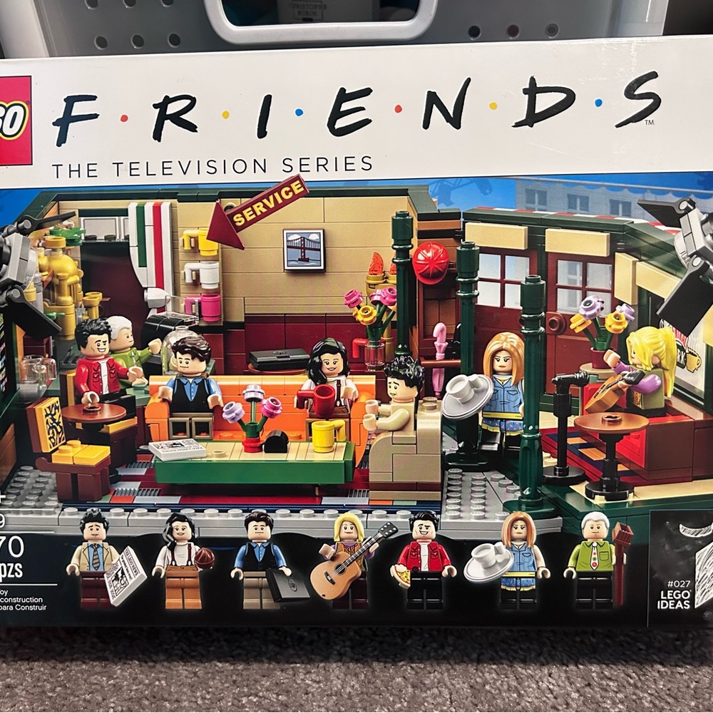 Brand New Unopened Friends Lego Set from 2020 *Original Packaging*